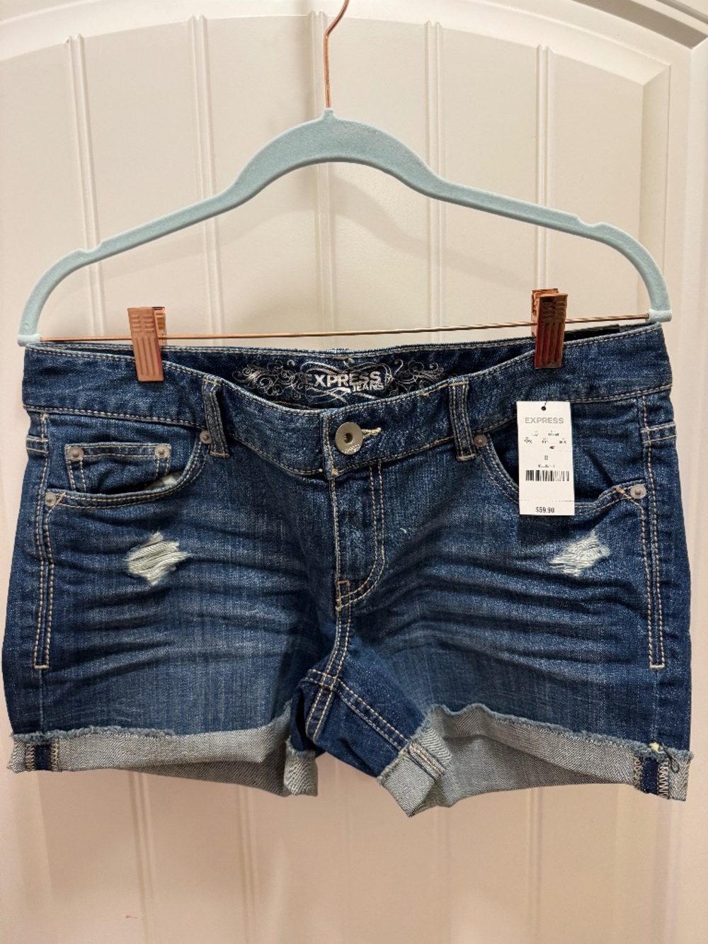 Express Low Rise Distressed Denim Shorts, 8 NWT